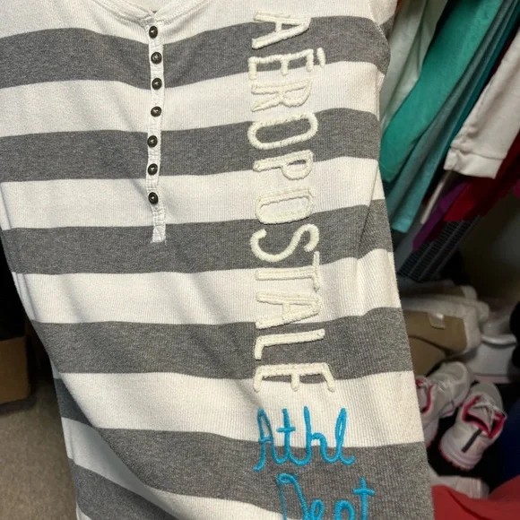 COPY - Aeropostale Shirt - Picture 2 of 7